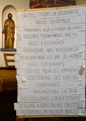 Une toile tissée avec des mots et des phrases : l'objet symbolique qui nous a guidé pendant l'Avent